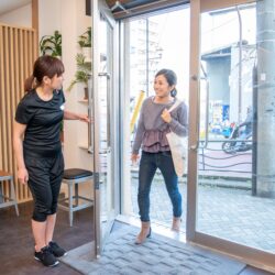 腰痛を「治す」ではなく「整えて鍛える」ジムという選択