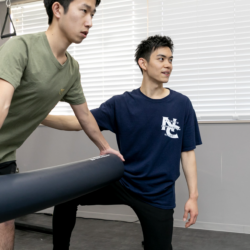 腰痛があるのに運動して大丈夫？“整えながら鍛える”ジム習慣